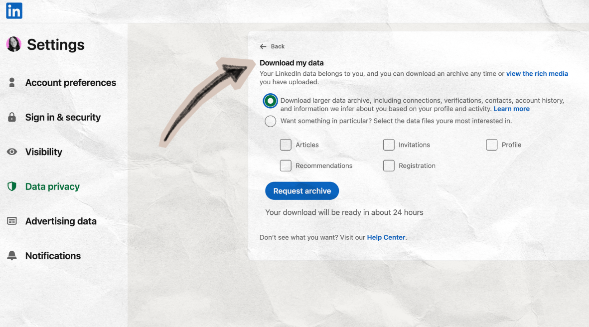 LinkedIn Settings, Data privacy, Download my data, with the larger data archive option selected